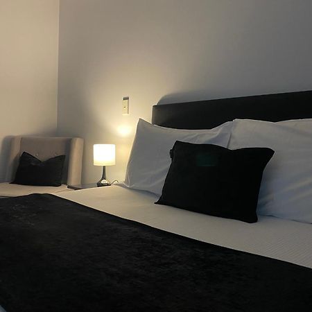 Fergussons Motor Lodge Waipukurau Екстериор снимка