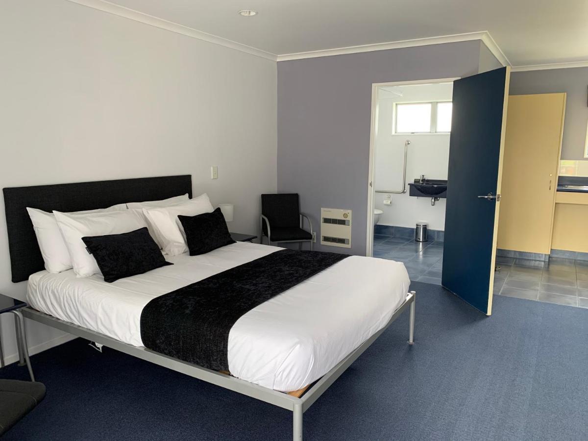 Fergussons Motor Lodge Waipukurau Екстериор снимка