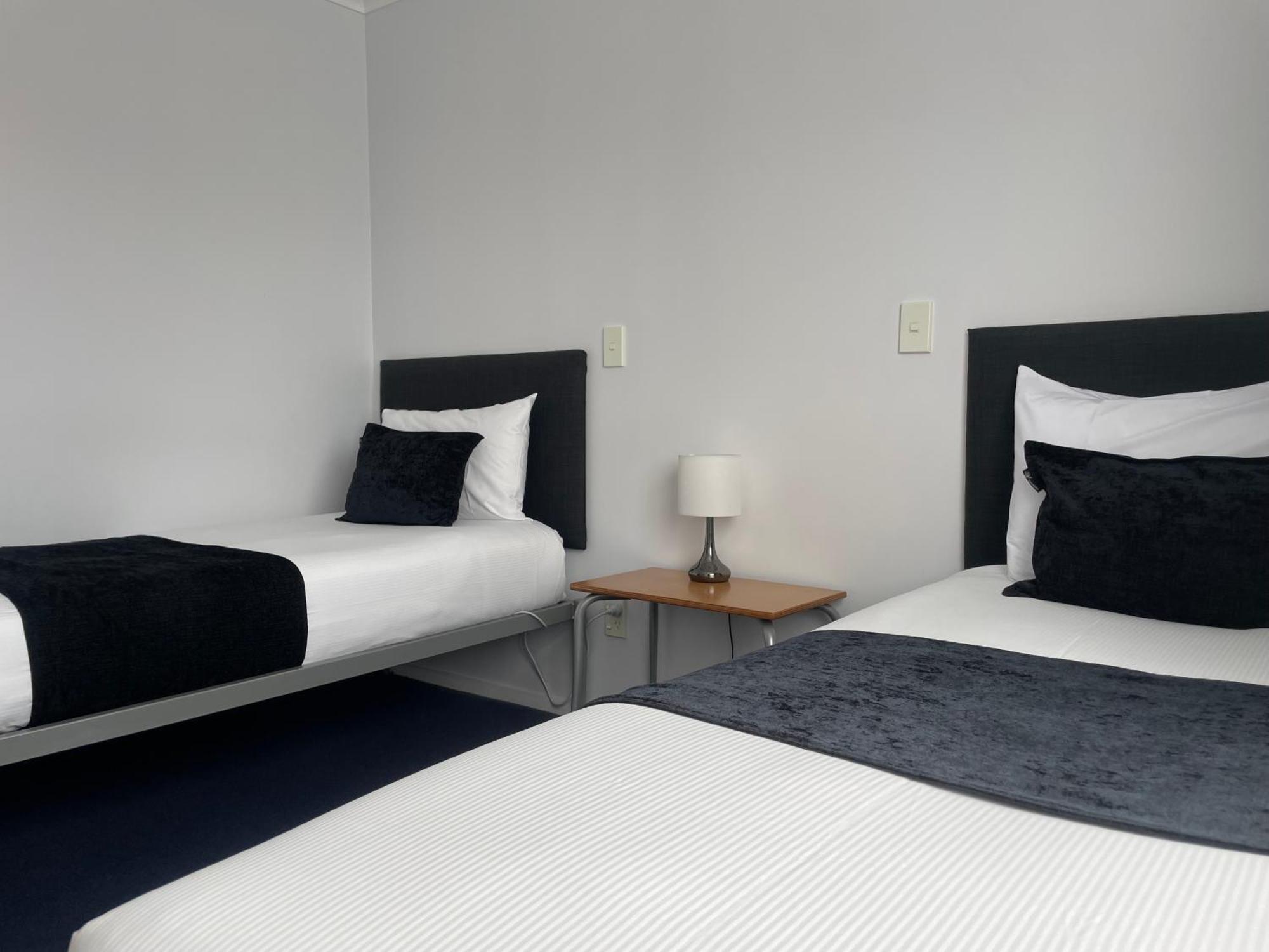 Fergussons Motor Lodge Waipukurau Екстериор снимка