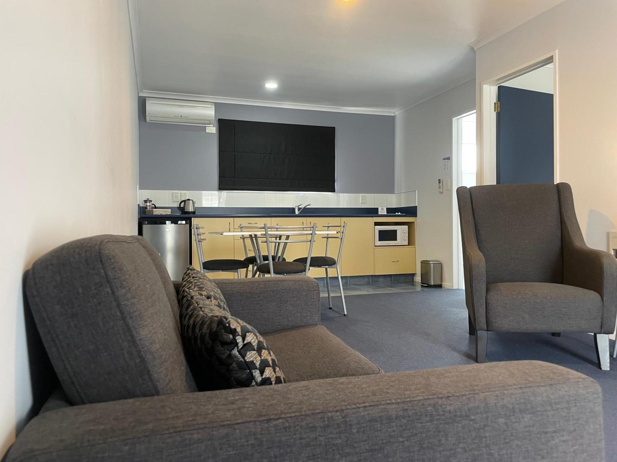 Fergussons Motor Lodge Waipukurau Екстериор снимка