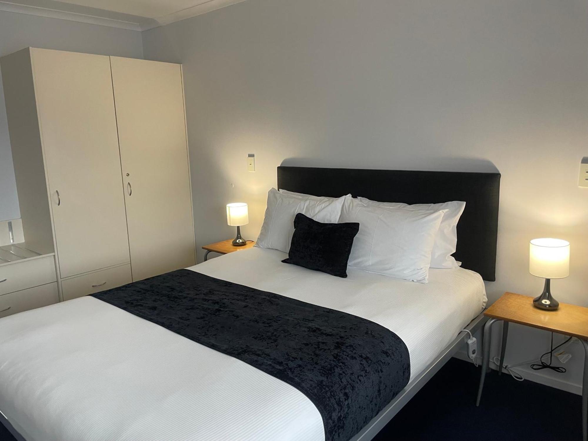 Fergussons Motor Lodge Waipukurau Екстериор снимка