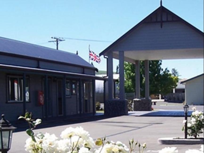 Fergussons Motor Lodge Waipukurau Екстериор снимка