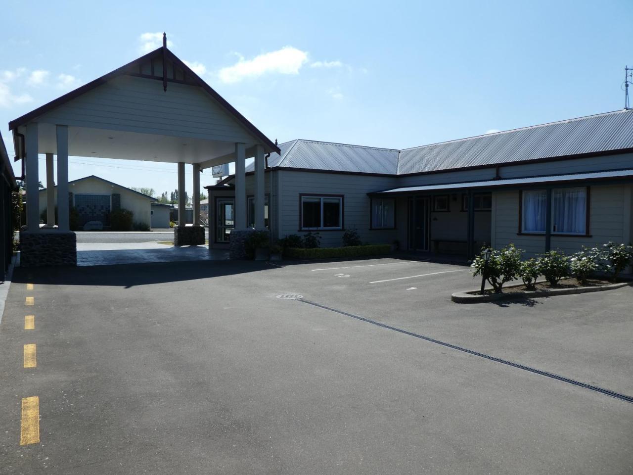 Fergussons Motor Lodge Waipukurau Екстериор снимка