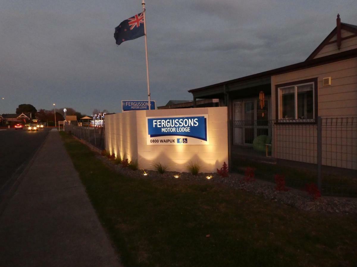 Fergussons Motor Lodge Waipukurau Екстериор снимка